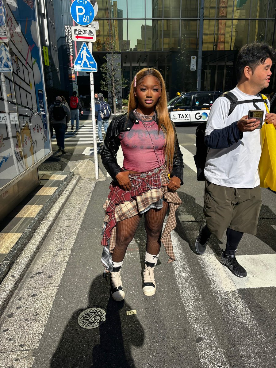 ᛕꪖíꪶꪖ tweet media