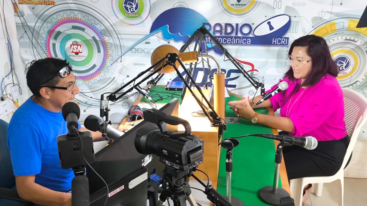 PastazaCJ's tweet photo. 📻 | #AgendaDeMedios
En #Olímpica, #Supertropicana, #Interoceánica y #LaMuni @NaulaColcha, Directora provincial de @PastazaCJ, convocó a los profesionales a acreditarse como peritos judiciales, fortaleciendo las especialidades con déficit en #Pastaza.
#RecuperamosLaJusticia ⚖️ https://t.co/OEEZrxWEPO