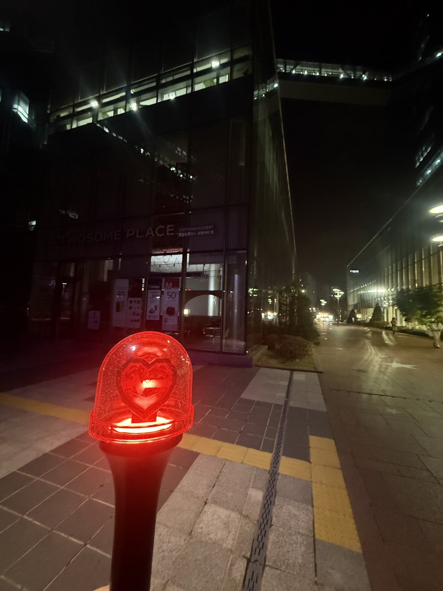 [📢] 251122 (토) MBC 쇼!음악중심 사전 녹화 팬클럽 인원 체크는 아래 사진 속 장소에서 진행 예정입니다.

인원 체크 시간: 5:00 AM

#KISSOFLIFE #키스오브라이프 #KIOF