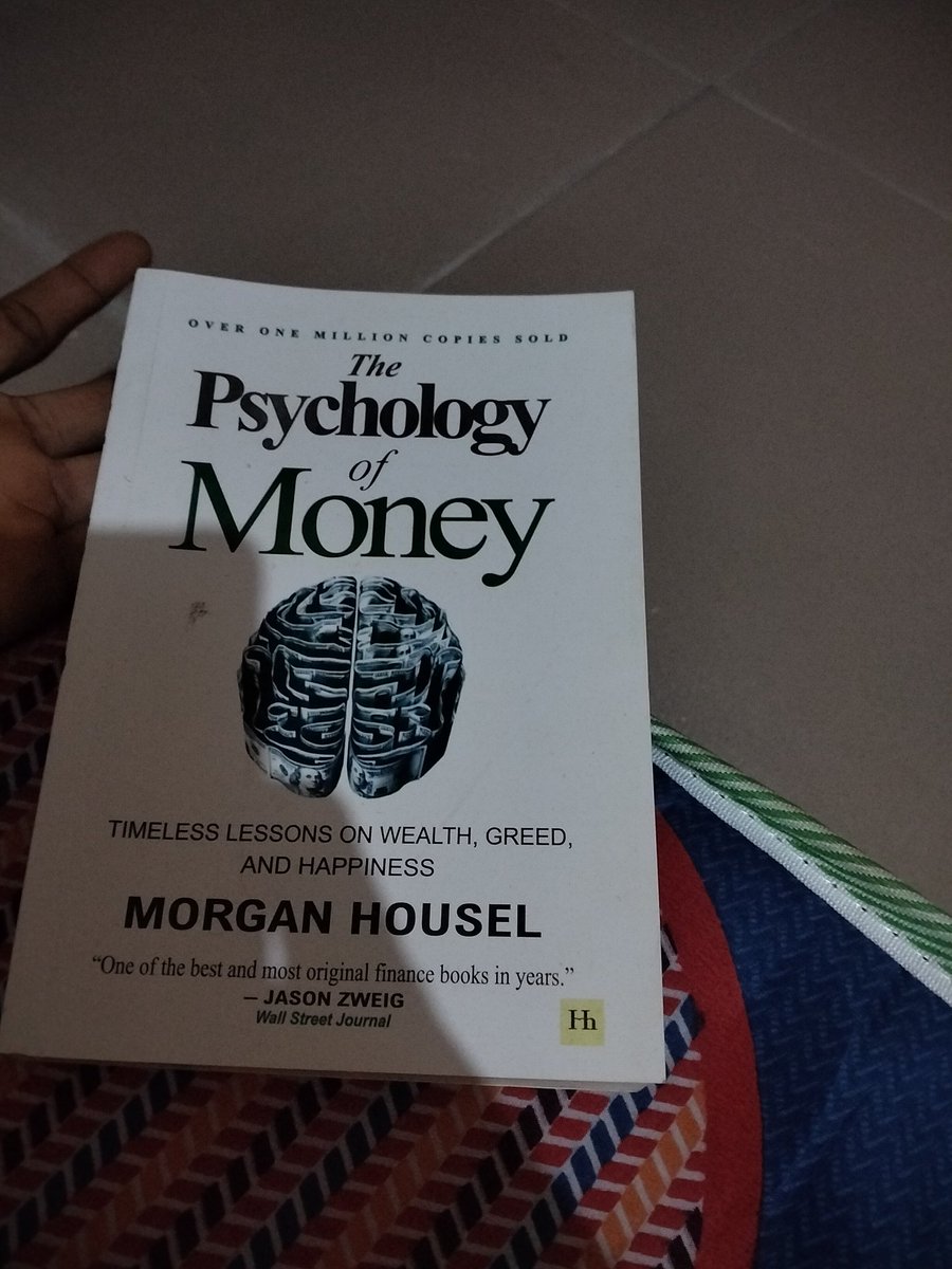 Daniel_webJS's tweet image. New habit to form this week, Reading always before going to sleep.