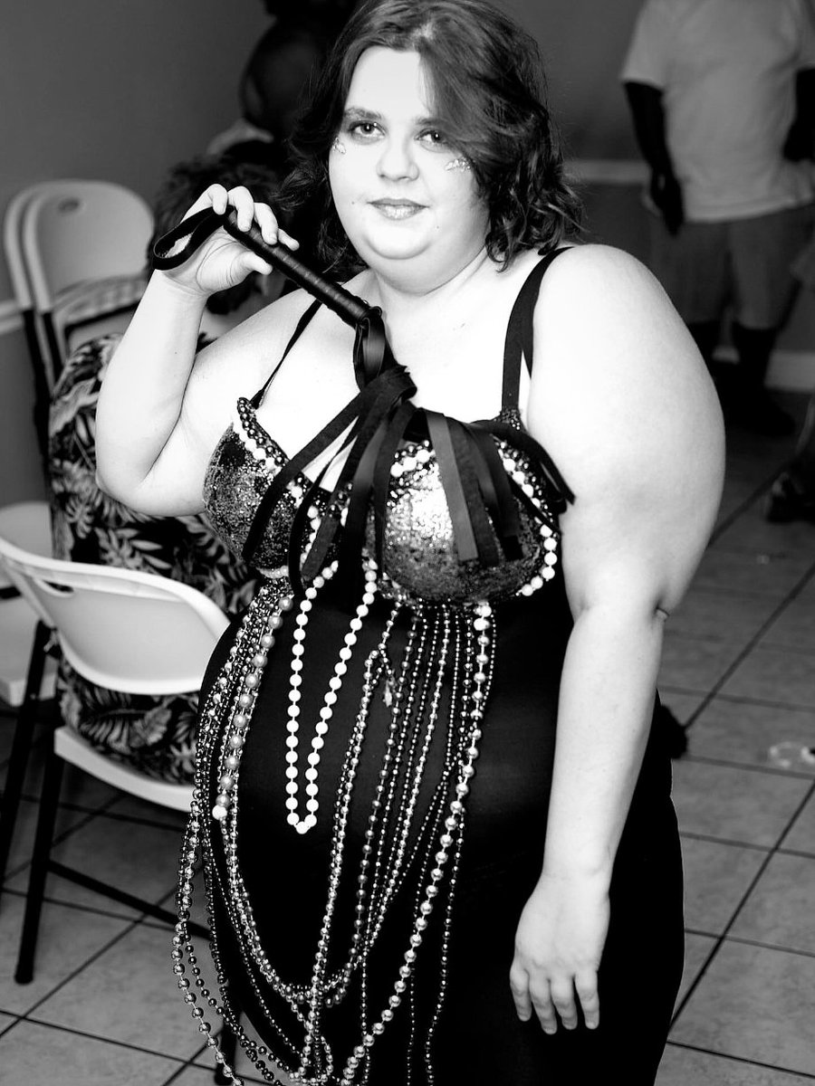 MessDeception's tweet image. #burlesque #LuctriousCabaret