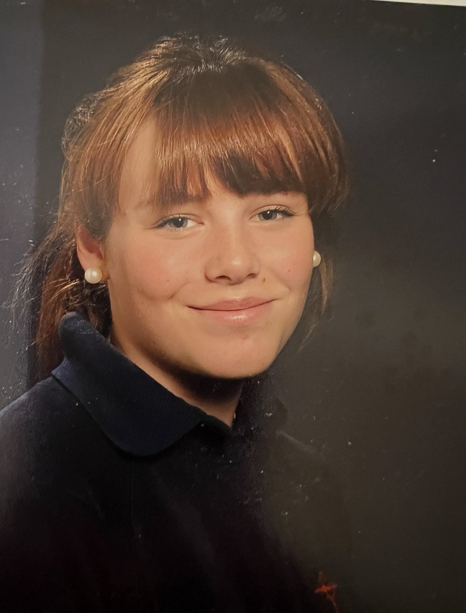 May 2013 Year 11 school photo
July 2013 diagnosed with a grade 3 brain tumour
July 2015 grade 3 brain tumour mutated to a grade 4 terminal brain cancer glioblastoma
24th February 2016 Charlotte died aged 19 years 5 months

RT/follow would help keep Charlotte's memory alive