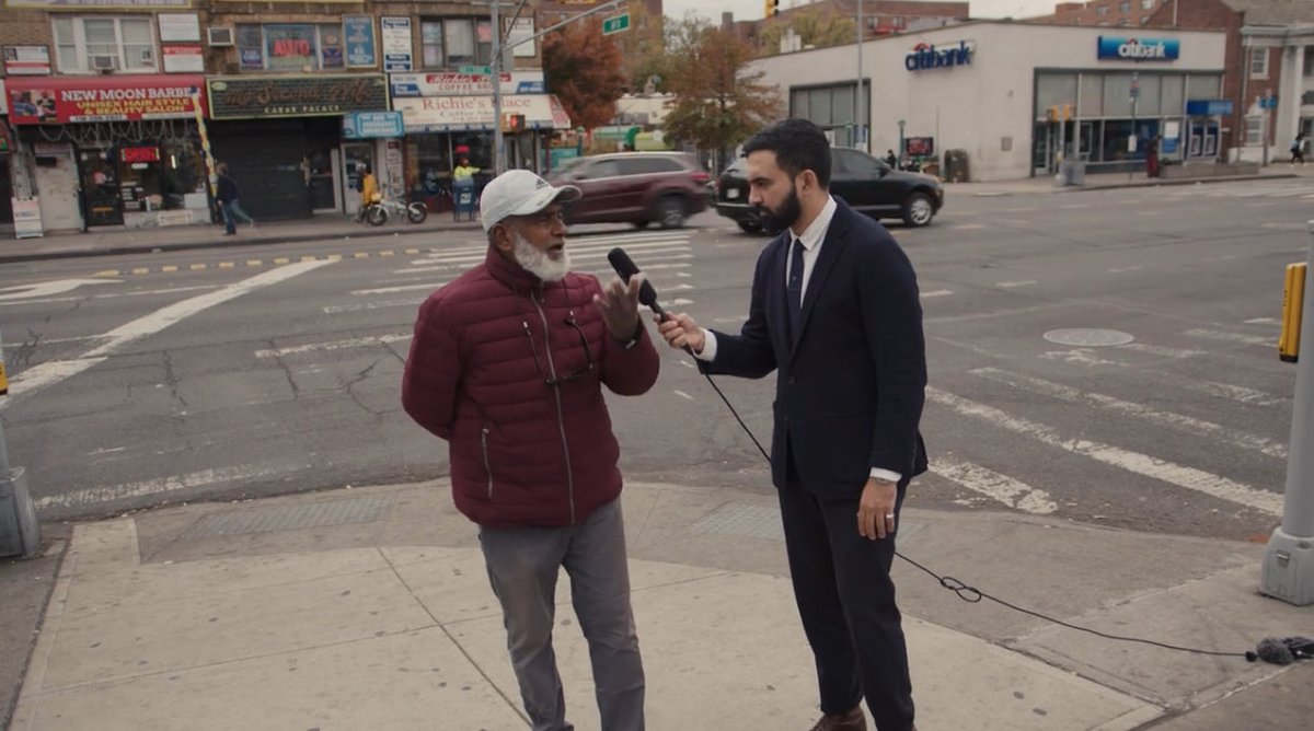 anthonydimieri's tweet image. These images are almost exactly a year apart