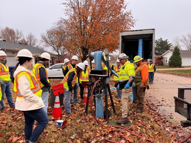 SAK_pipessolved's tweet image. Every so often, our SAK office team heads out to the field to see firsthand what our crews do every day. It’s a great way to connect, learn, and appreciate the hard work that keeps projects moving!