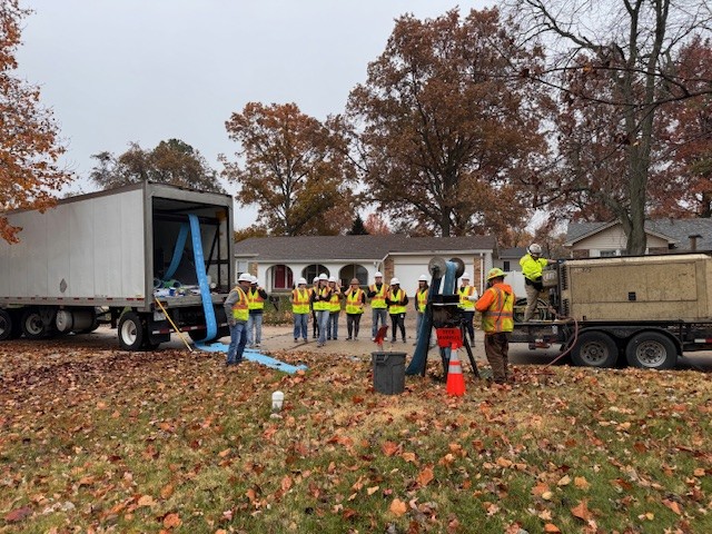 SAK_pipessolved's tweet image. Every so often, our SAK office team heads out to the field to see firsthand what our crews do every day. It’s a great way to connect, learn, and appreciate the hard work that keeps projects moving!