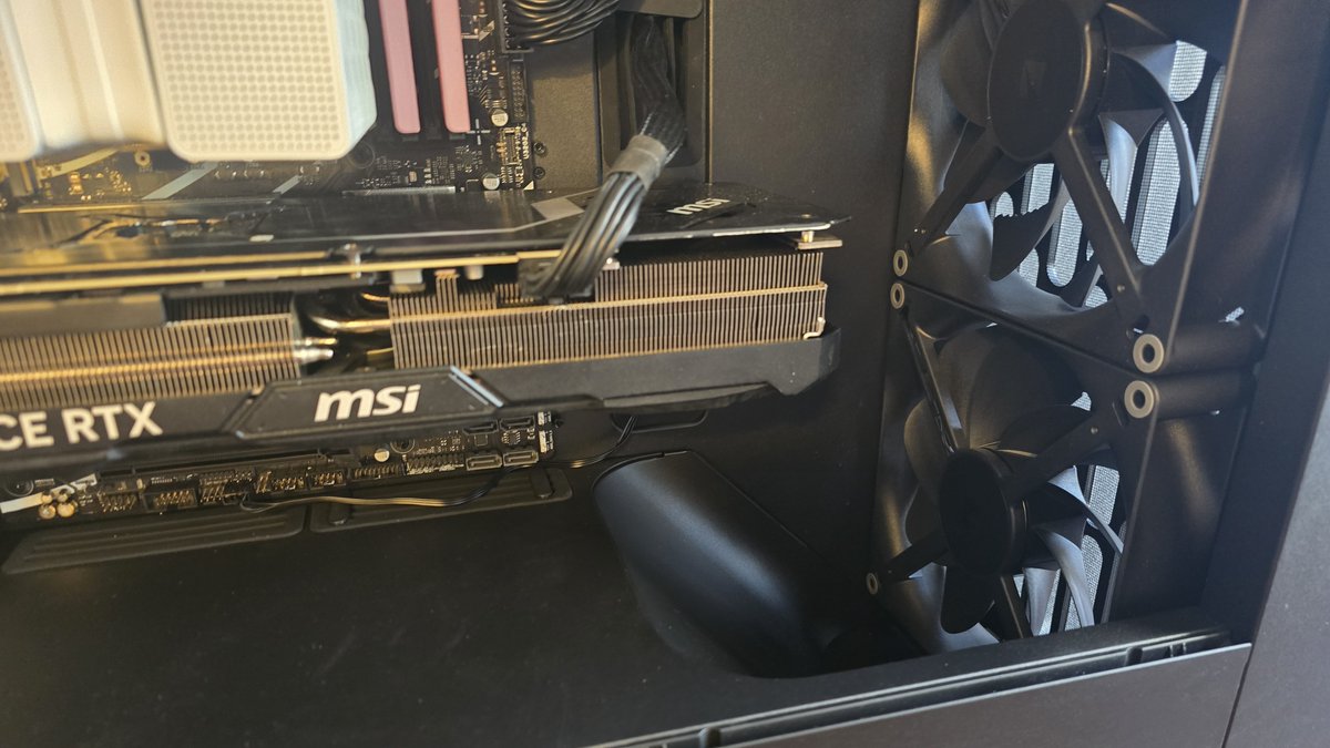 Albert Thomas tweet media