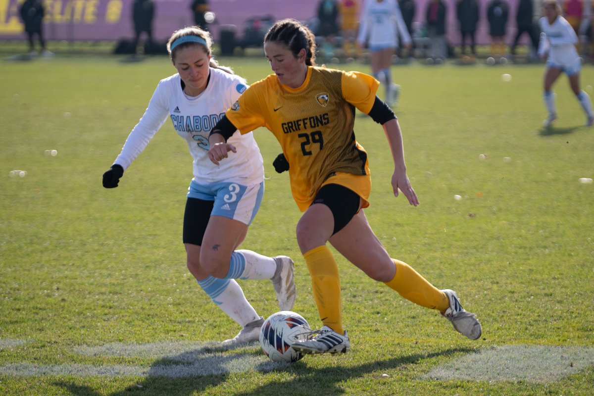 MWSUGriffons's tweet image. Heads held high ⚽

No. 5 seed Griffon Soccer falls 2–0 to No. 4 seed Washburn in the NCAA First Round.

📰 -  bit.ly/43Nk7Z8

#FightOn50