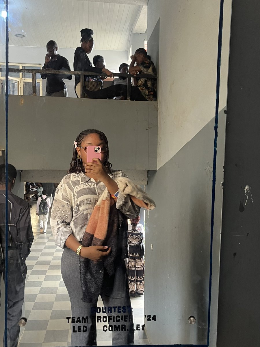 Hard pick but yeah
*God please baddie me up next year😔