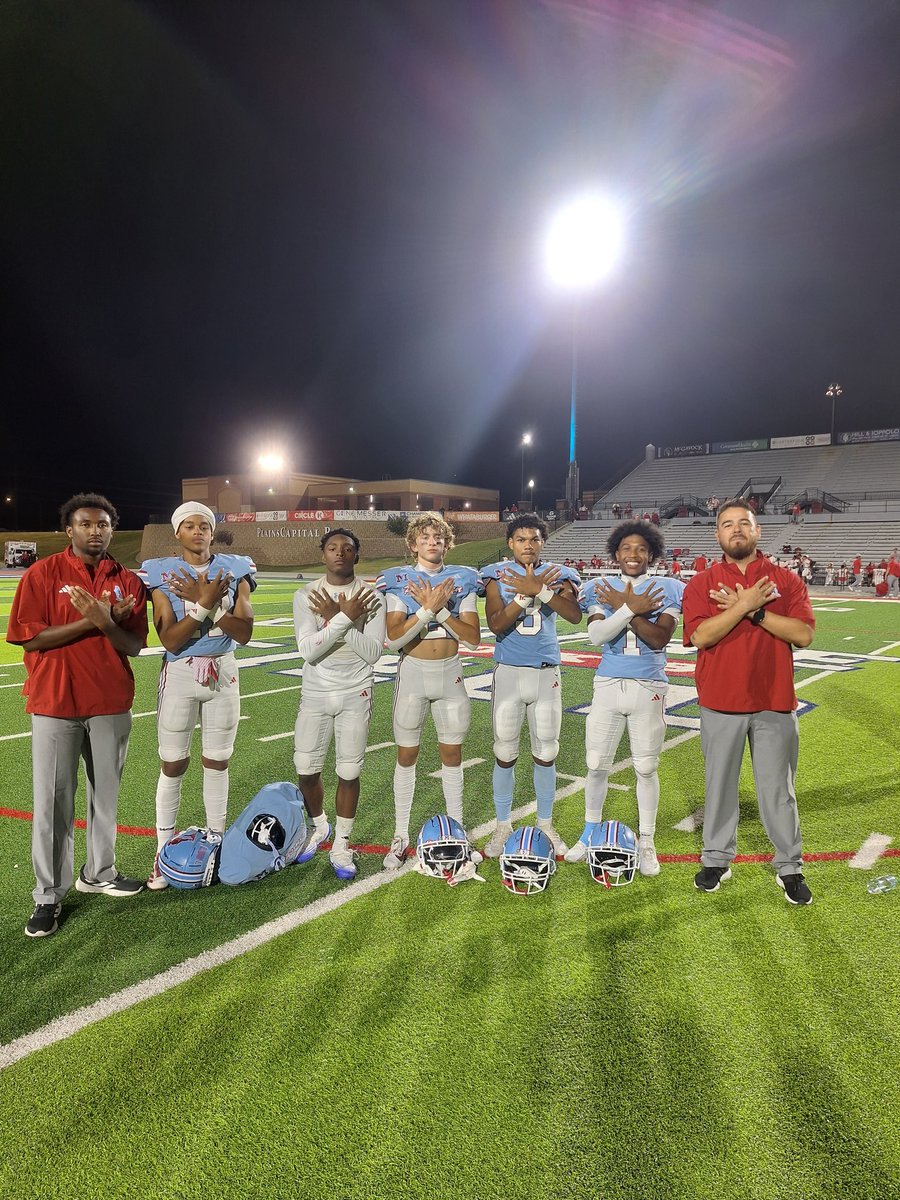 coachMikeMTZ's tweet image. It was a tough loss but so proud of this group and how hard they worked and grew as young men and leaders on and off the field.
@CameronT0830 12 games-63 receptions-1,186 yds- 18.83 yds/rec-98.83 yds/gm
@Quarren12 10 games-51 receptions-970 yds-19.02 yds/rec-97 yds/gm