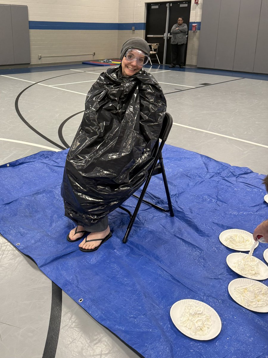 Ms. Kirkham 🤷🏼♀️ tweet media