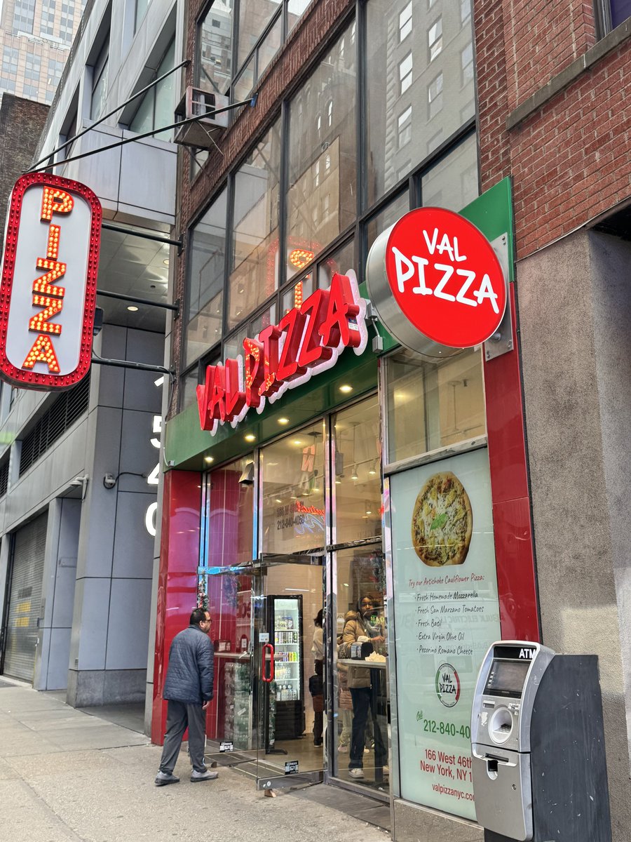 Linku's tweet image. anyone know if i can meet oxy and tenz here