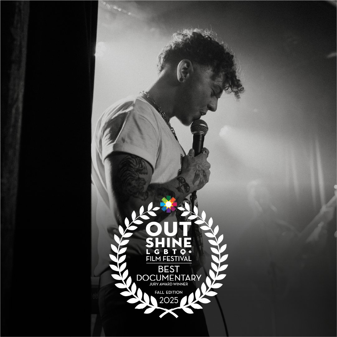 Mini Productions tweet media