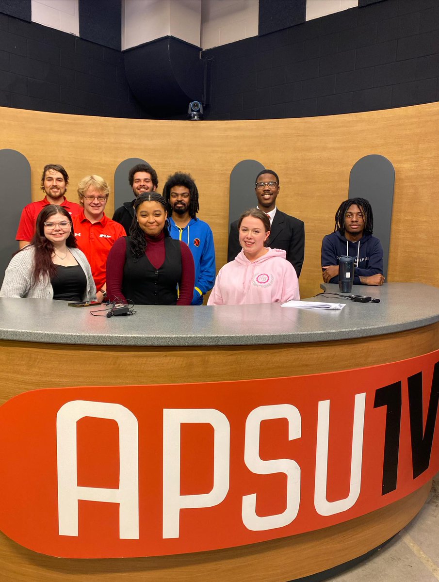 📷 That’s a wrap on APSU TV News! Wishing our graduating senior Sports Anchor, Hugh Wheeler the best of luck! We’ll be back next semester for more news updates. Catch our last newscast of Fall 2025 on YouTube @ APSUTVClarksville