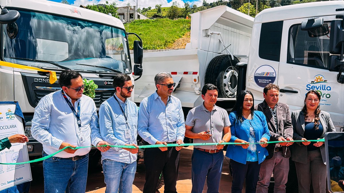 #BuenasNoticias 
*Entrega oficial del nuevo equipo caminero (2 volquetas) con financiamiento del <a href="/BDEcuadorBP/">Banco de Desarrollo del Ecuador B.P.</a>, por $119.945,00.  
*Convenio de cooperación con <a href="/CelecSurOficial/">CELEC SUR</a>, para el aprovechamiento del sedimento del Cuenco Mazar, por $1.782.272,22.