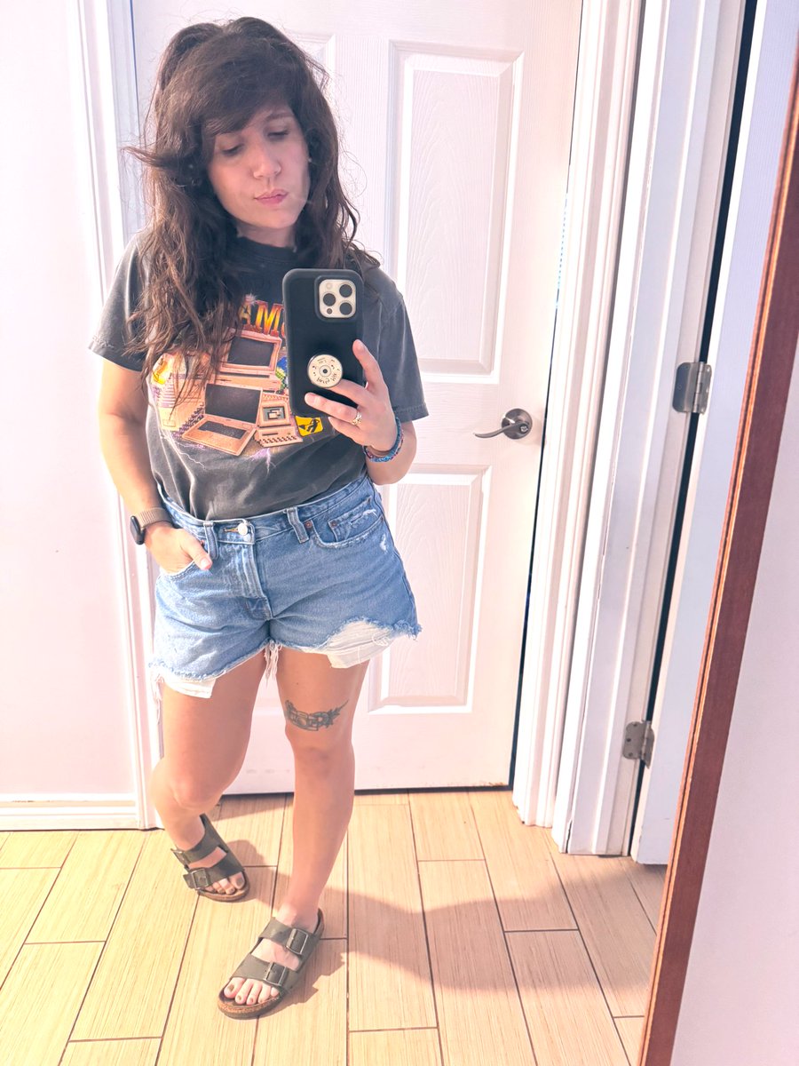 RoxanaCodes's tweet image. Oh hiii! Had to take the day because baby boy is stuck on oxygen 24/7. Hoping he makes progress over the weekend so Thanksgiving break is chill. I plan on building, studying, &amp;amp; kicking some recruiter screening butt! Wish me luck &amp;amp; have a great weekend! 
#fitdevs #medicalmom