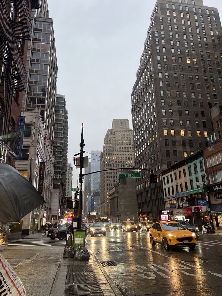 paupauzeye's tweet image. How does pin see you ꕤ

⋆˚࿔ bedroom
⋆˚࿔ city 
⋆˚࿔ outfit 
⋆˚࿔ quote