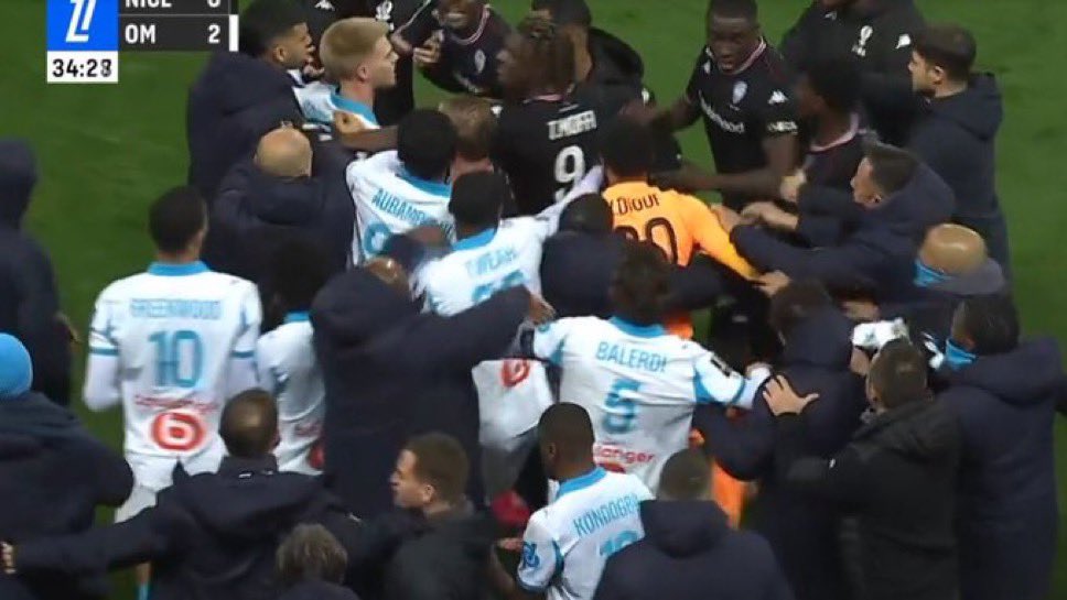 Actu Foot tweet media