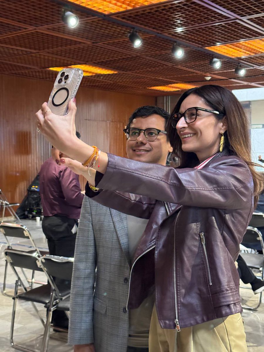 💧🇲🇽Gracias a la Comisión de Recursos Hidráulicos de la <a href="/Mx_Diputados/">H. Cámara de Diputados</a> por la invitación a las audiencias públicas referente a las iniciativas de la Ley General de Aguas. 

Hoy llevamos a la Mesa la urgencia de una Ley General de Aguas y un Nuevo Trato por el Agua que garantice el