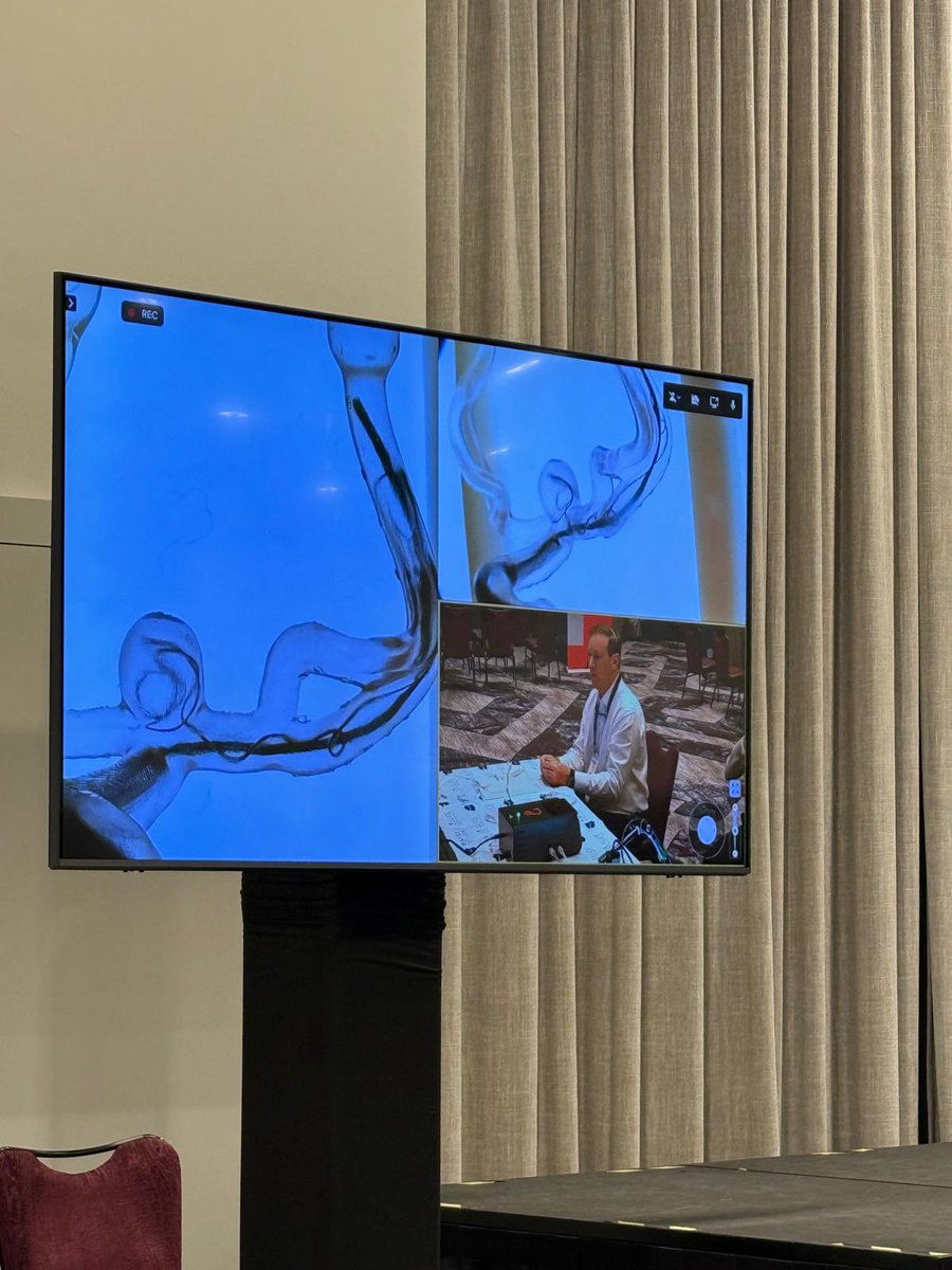 Sim&Cure tweet media