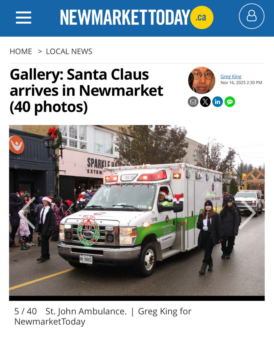 St. John Ambulance <a href="/SJA_York/">SJA York Region</a> Simcoe Muskoka Region 🚑 Youth SJA Cadet volunteers at the NEWMARKET 2025 🎅 Santa Claus Parade on SAT.,  NOV.15, 2025.  NewmarketToday:
newmarkettoday.ca/local-news/san… 

📸 Photo Credit: Greg King for <a href="/newmarkettoday/">NewmarketToday</a> 
<a href="/SJAOntario/">St.John Ambulance ON</a>
