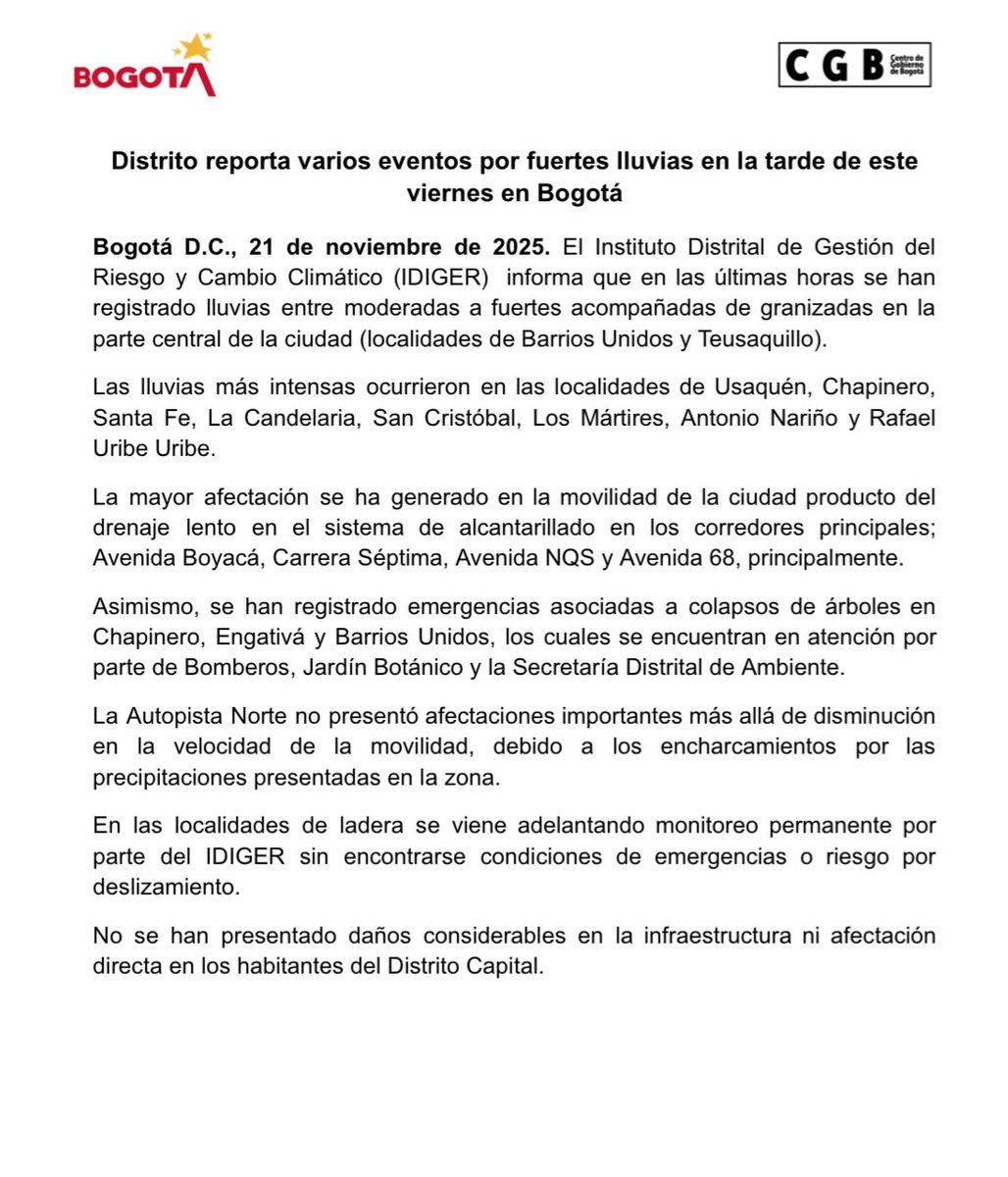 UltimaHoraCR's tweet image. #BOGOTÁ | El @IDIGER reporta fuertes lluvias y granizadas en el centro de Bogotá, con mayor intensidad en las localidades de Usaquén, Chapinero, Santa Fe, La Candelaria, San Cristóbal, Los Mártires, Antonio Nariño y Rafael Uribe.

La movilidad presenta afectaciones por drenaje…
