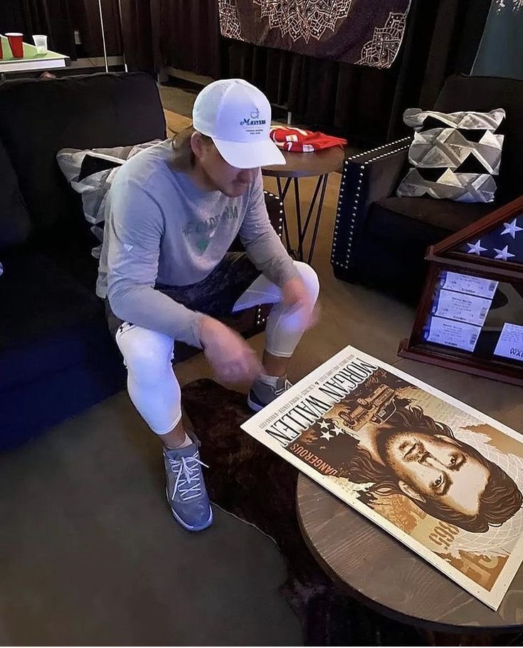 Annabel (@nicclebikini) on Twitter photo 