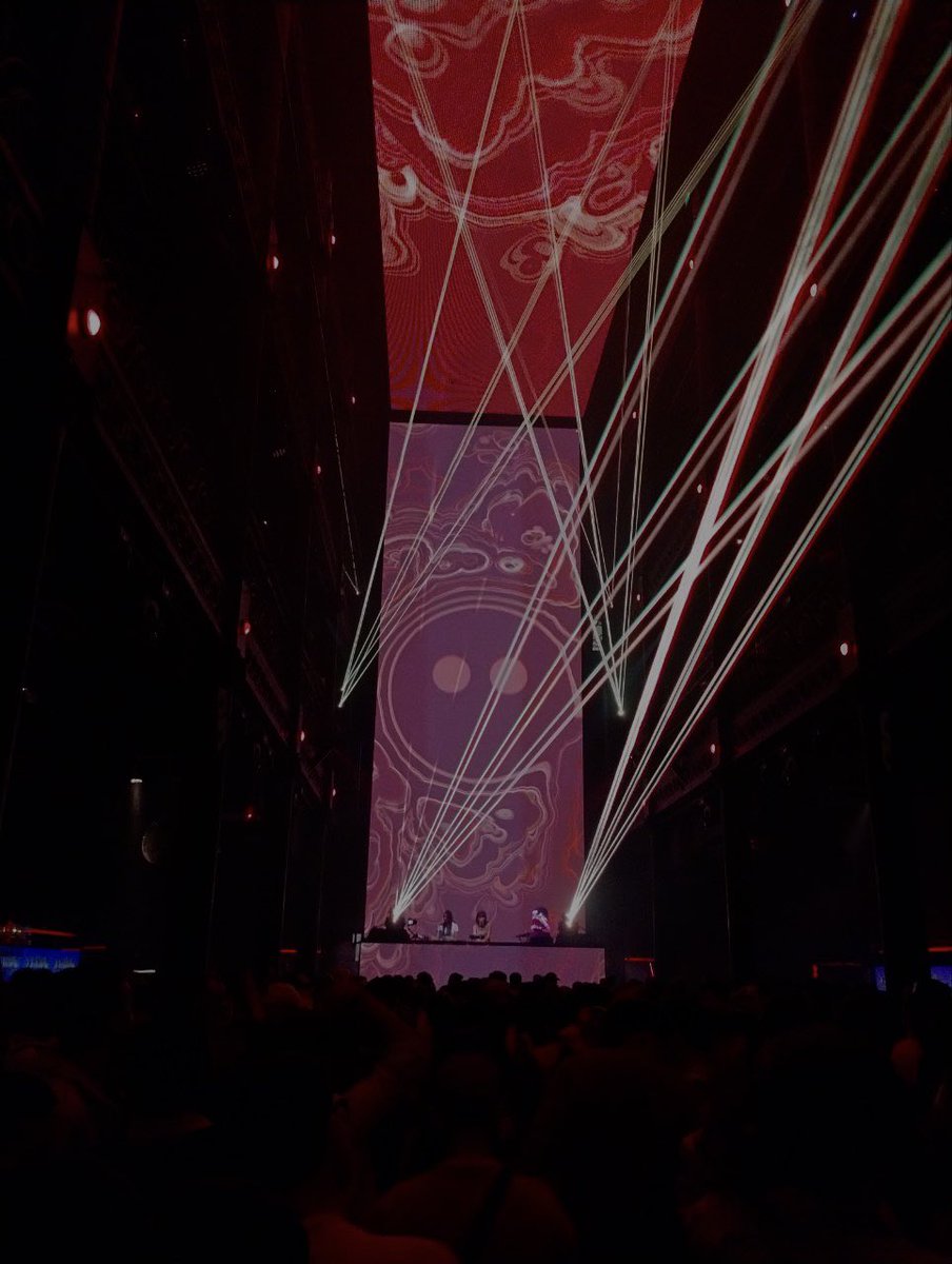 pamefalbo's tweet image. @raave @aave #devconnect BA 🇦🇷