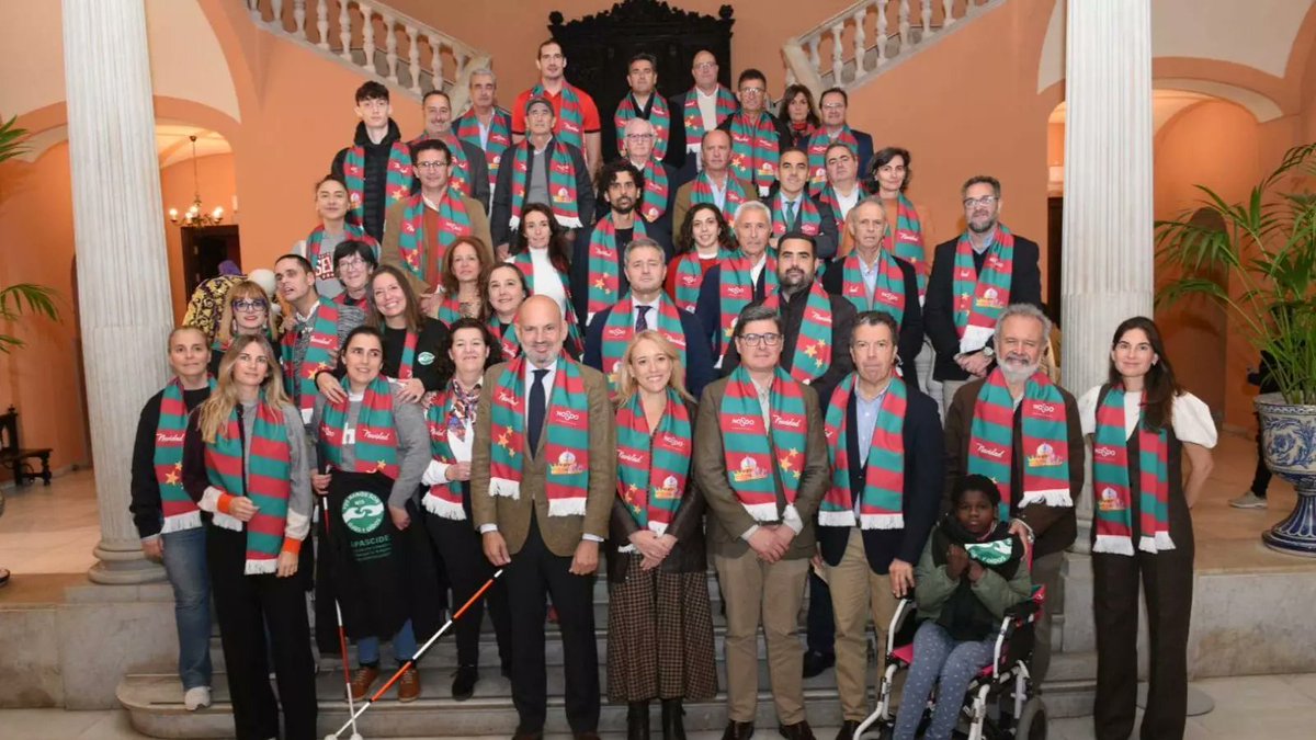 lapalancaroja's tweet image. Hoy la tensión del derbi sube un peldaño… 👀🔥
Gordillo evitó la foto con Caparrós en un acto municipal tras sus recientes declaraciones.
📲 Léelo aquí 👉 lapalancaroja.com/noticia/gordil…

#SevillaFC #LaLigaEASports #LaPalancaRoja #DerbiSevillano #Caparrós #Gordillo