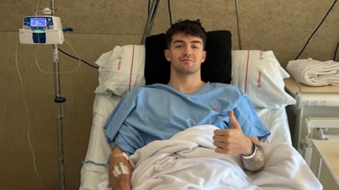 CompeticionFEB's tweet image. 🚑 Enfermería #SegundaFEB: El @caja87basket actualiza el parte médico de @nolanbertain

🩺 Rotura casi completa del ligamento cruzado anterior de la rodilla

▶ Ha pasado por quirófano saliendo todo con éxito

📝 Más información ⬇
feb.es/2025/11/21/bal…