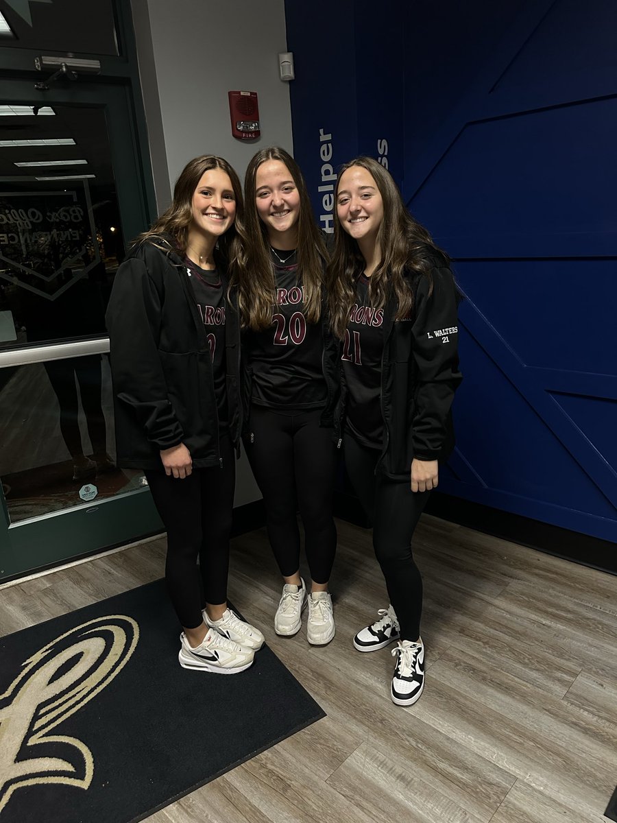 Michael_Smith_7's tweet image. Exciting day at L-L League Girls Basketball Media Day! 📸 

Eden Buckwalter (Sr), Gianna Walters (Jr), Lilah Walters (Jr) represented our team at Penn Medicine Park. They did great with the interviews! We’re so proud of them and can’t wait for the season! #KEEPKNOCKING 🏀