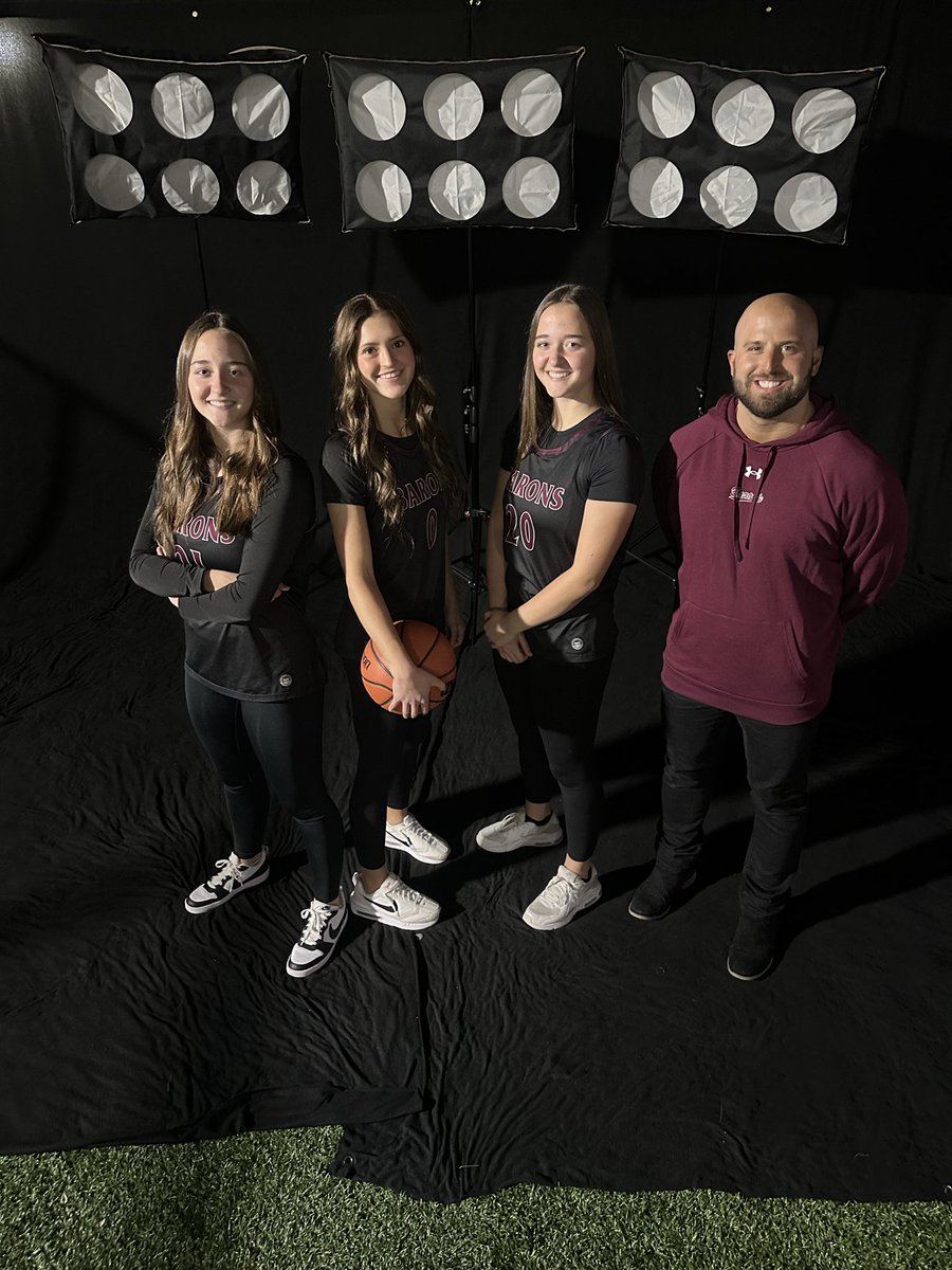 Michael_Smith_7's tweet image. Exciting day at L-L League Girls Basketball Media Day! 📸 

Eden Buckwalter (Sr), Gianna Walters (Jr), Lilah Walters (Jr) represented our team at Penn Medicine Park. They did great with the interviews! We’re so proud of them and can’t wait for the season! #KEEPKNOCKING 🏀