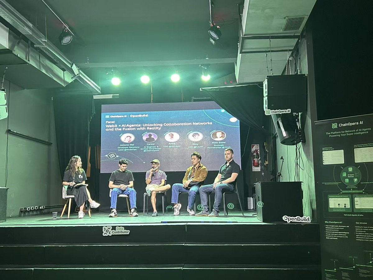OpenBuildxyz's tweet image. Huge thanks to everyone who joined the ChainOpera AI &amp;amp; Web3 Devconnect ARG meetup!  @ChainOpera_AI @EFDevcon 🇦🇷

The room was alive with conversations about decentralized AI, agent networks, Digital Twins, and the future of AI × Crypto.

Huge love to our speakers：
Salman…