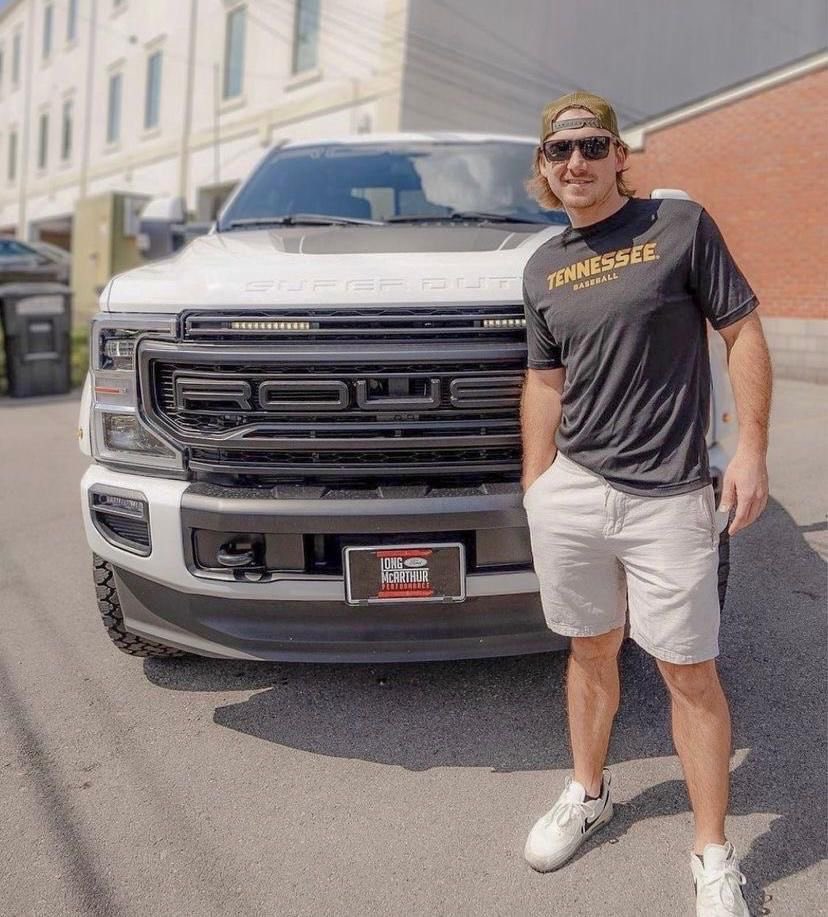 Annabel (@nicclebikini) on Twitter photo 