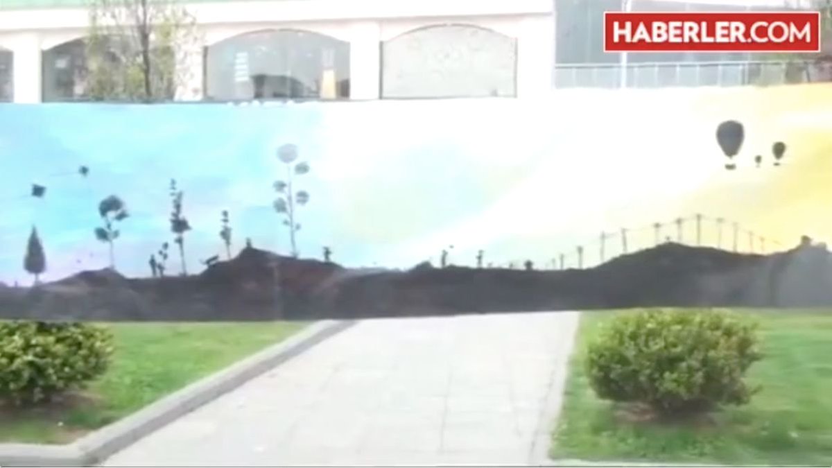 Wchildrenrecord's tweet image. The #longest #ecologic #painting #exhibition (#all #pictures #drawn by children) 800 #children #achieved (1500m) this #record in #Yalova #Türkiye on #April 22,2015 #FSMCollage #YalovaGroup #DoğaCollage #World #Kids #child #Turkey #participation #attempt #ChildrenWorldRecords