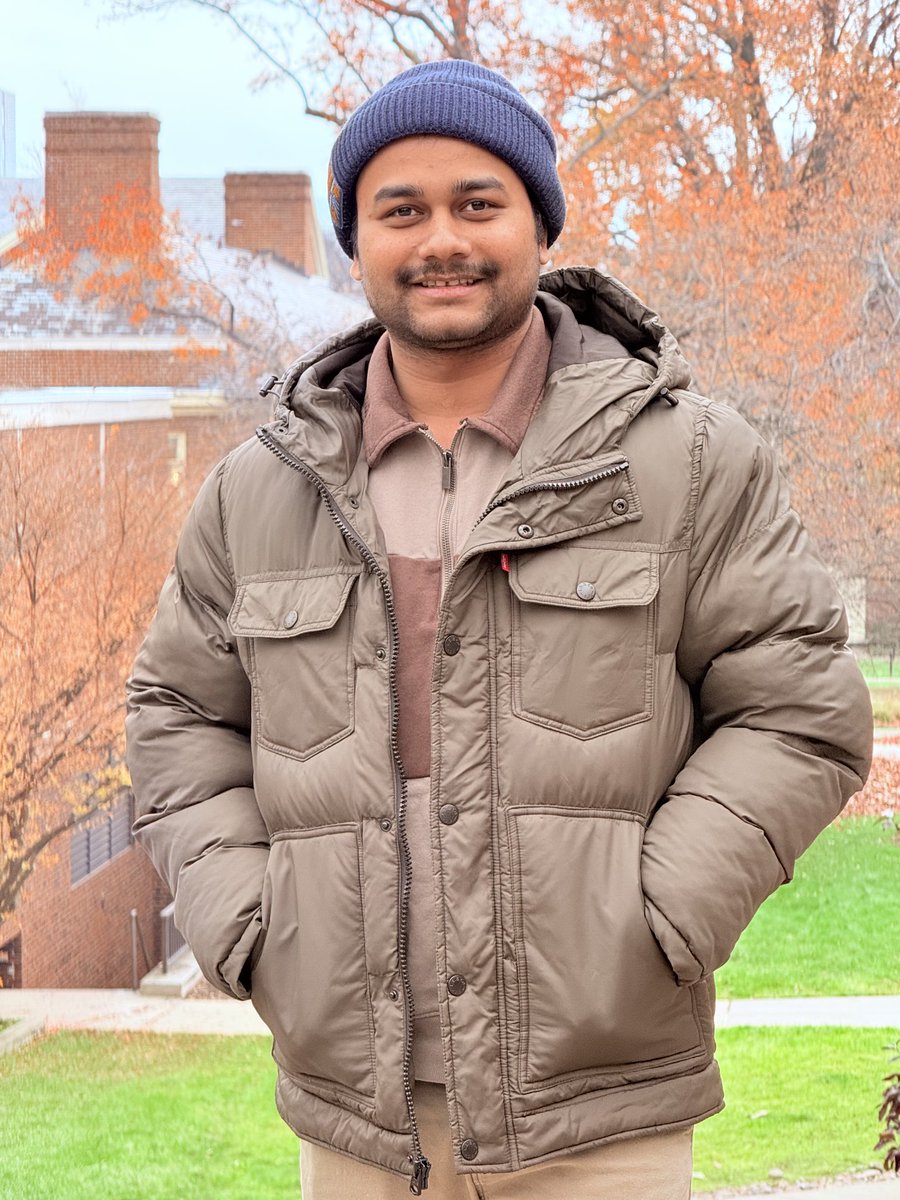 Giri_Research's tweet photo. Congratulations to Samyadev for winning a prestigious Teaching Award! Excellent job! https://t.co/KfFUA5zYTI