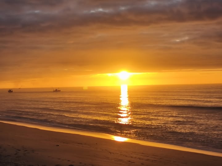 Lo dice una premiada..
“La fotografía, para mí, crea un sentimiento de comprensión hacia lo que veo, lo que vivo y lo que siento, y es un buen pretexto para conocer el mundo y su cultura….
ramonprouszaragoza.es/?p=880
#Fotografia #Cultura #Arte