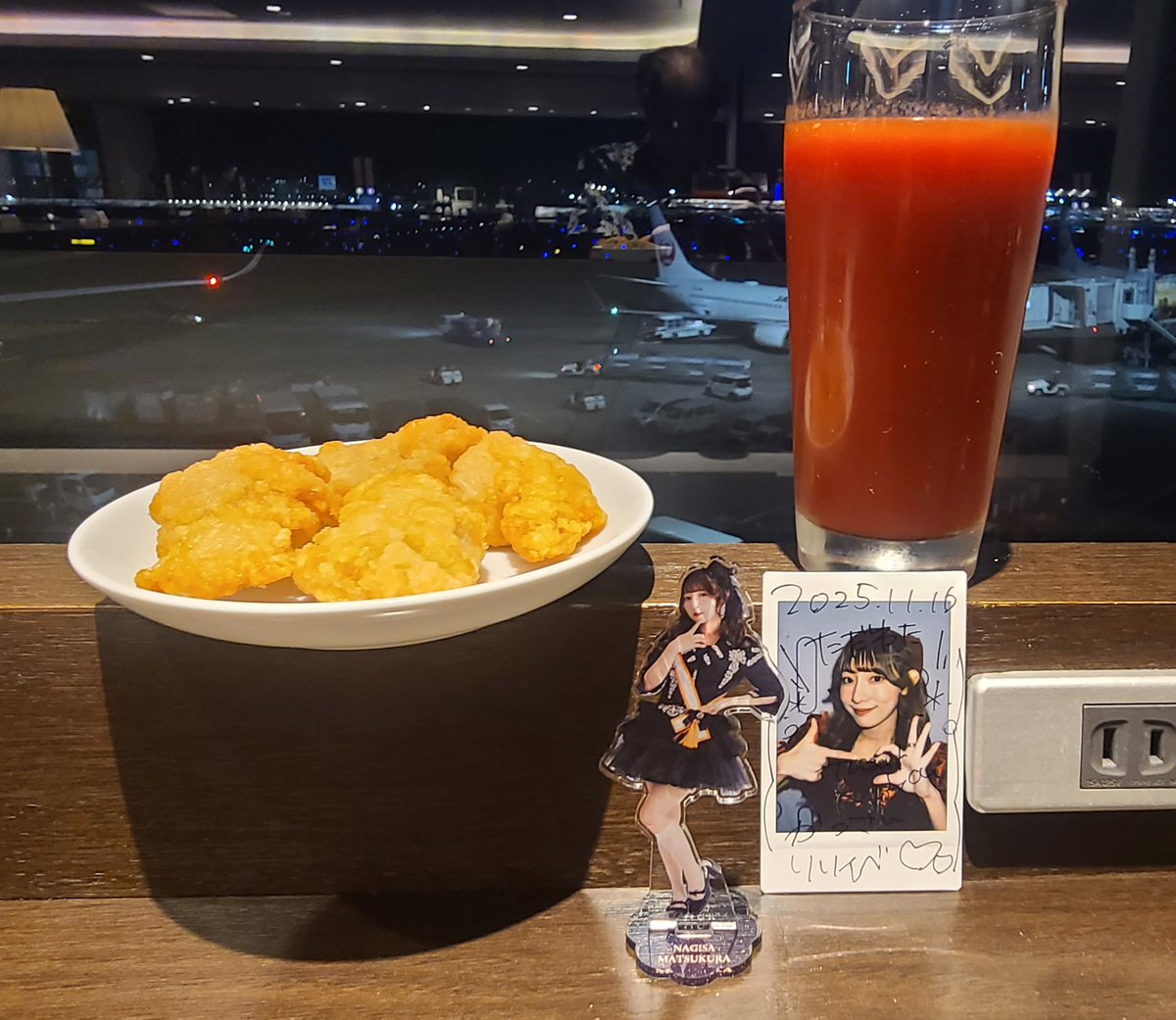 kohran1121's tweet image. －ヲタ始動、石垣島へ向かう🎵－

初の遠征石垣島へ飛び立ちます。
到着時間の関係でラジオステーションには間に合わないけど、ライブは行けるよ凪沙さん。
#石垣島みーふぁいゆー祭 
#MyDresscode
#松倉凪沙
#凪沙さんしか勝たん