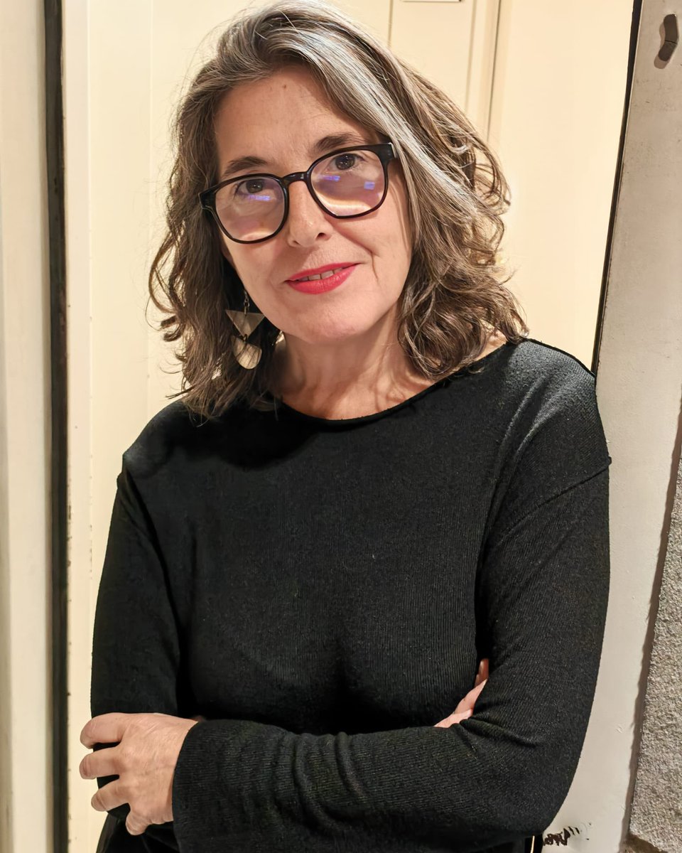 Menos manipulación e máis servizo público.
Menos propaganda e máis servizo público.
Menos baleirado de contidos e máis servizo público.
Menos externalización e máis servizo público.

#VenresNegro392CRTVG
#DefendeAGalega
Porque #SomosServizoPúblico