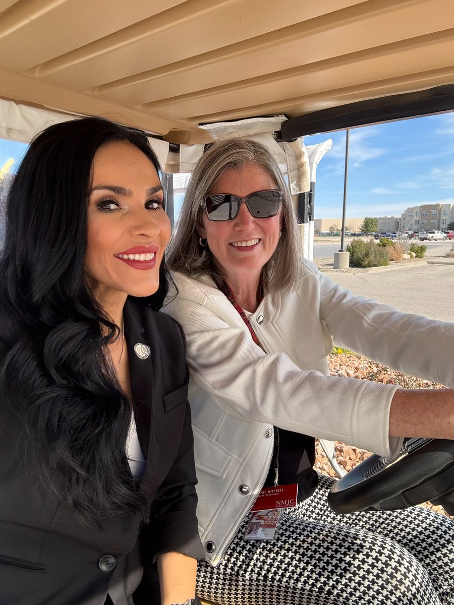 RepSenaCortez's tweet image. What a great time at NMJC with Dr. Mitchell. Special energy on campus! ✨ 

👥 Students Come First
🚀 Innovation &amp;amp; Growth
🏆 Nationally Recognized Excellence

The future is bright! #NMJC #StudentSuccess #Workforce