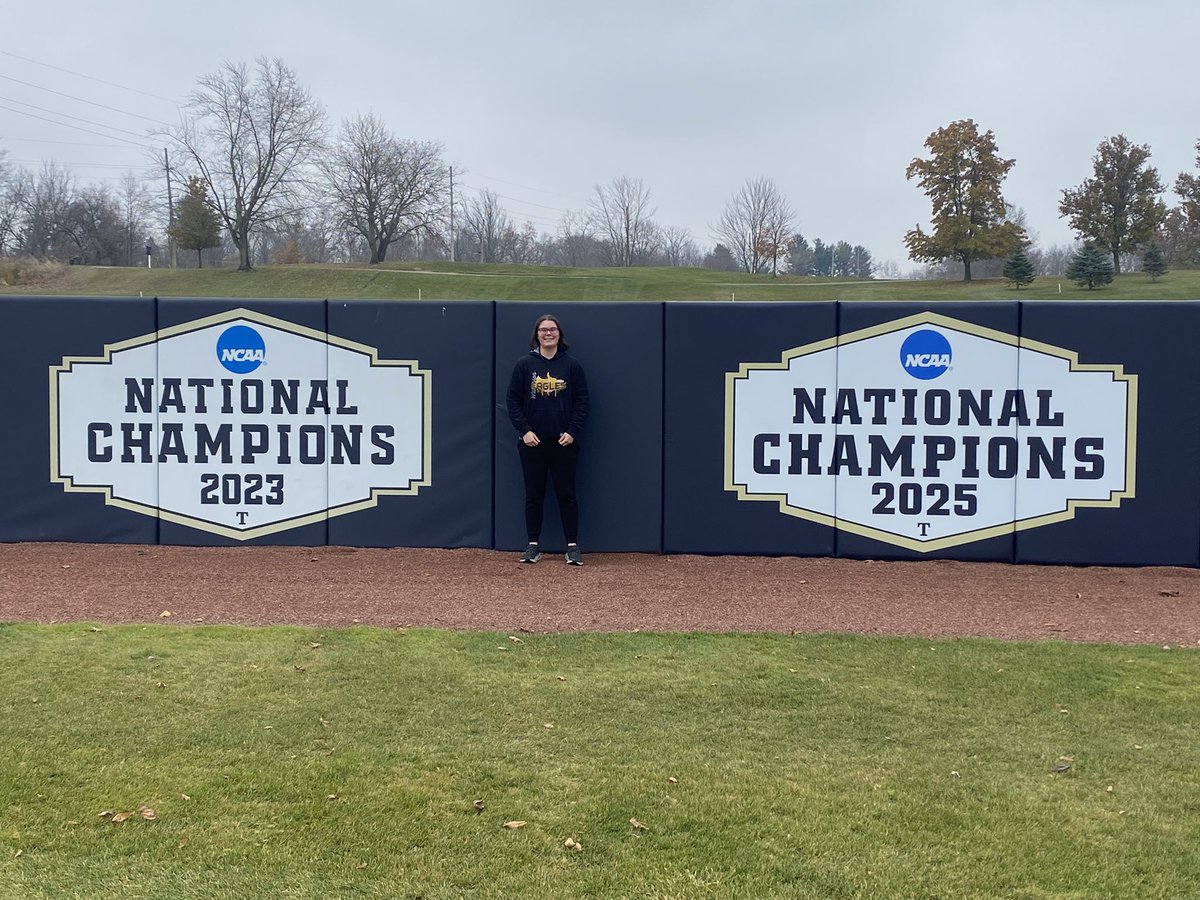 Grace Mayhan tweet media