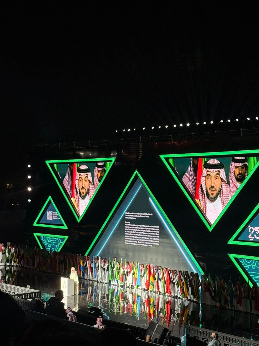 fejer03's tweet image. Riyadh 2025 islamic solidarity games has come to an end! 💚
بفخر كبير أختتم مشاركتي كمتطوعة في المجال الصحي في ISG التي كانت بمشاركة 57 دولة وأكثر من 3000 لاعب من مختلف أنحاء العالم
سعدت بأن أكون جزءًا من هذا الحدث الرياضي الضخم، وأساهم في دعم صحة وسلامة اللاعبين والمشاركين!🌟