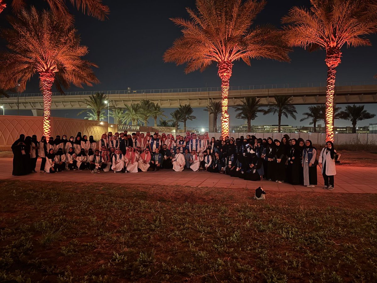 fejer03's tweet image. Riyadh 2025 islamic solidarity games has come to an end! 💚
بفخر كبير أختتم مشاركتي كمتطوعة في المجال الصحي في ISG التي كانت بمشاركة 57 دولة وأكثر من 3000 لاعب من مختلف أنحاء العالم
سعدت بأن أكون جزءًا من هذا الحدث الرياضي الضخم، وأساهم في دعم صحة وسلامة اللاعبين والمشاركين!🌟