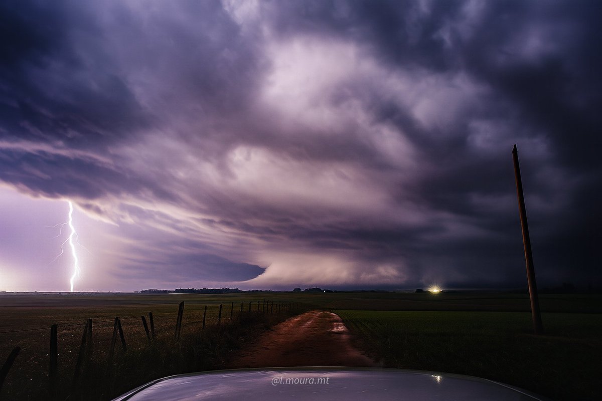 One of the dozens of Supercells of the Severe Weather Week of April 2024 in Rio Grande so Sul. A round of tornadoes, supercells and lots of water has ravaged Gaucho territory!