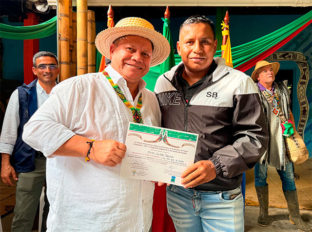 Proclama's tweet image. La URT certificó a 23 líderes del Resguardo de Huellas (Caloto) tras un proceso de formación en formulación de proyectos comunitarios.

Lidera: mayor @GiovaniYule. 

Los detalles: 👇
proclamadelpacifico.com/urt-certifica-… 

#URT #Caloto #Comunidad 

@URestitucion