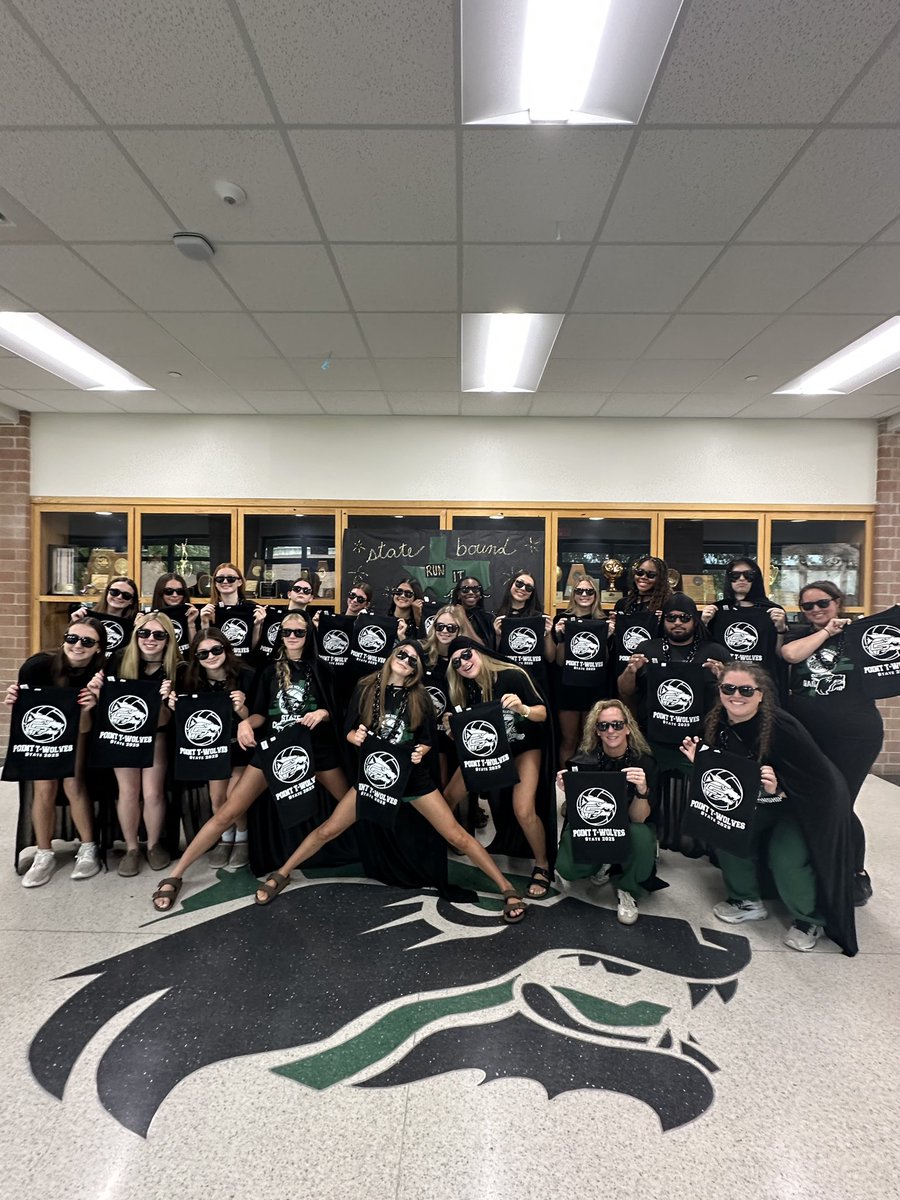 cphsvb2018's tweet image. Round 6 Playoff Ready:  Run it Pack🌟Let’s GO 💚🐺#CPProud #TheStandard #ForthepackWiththepack