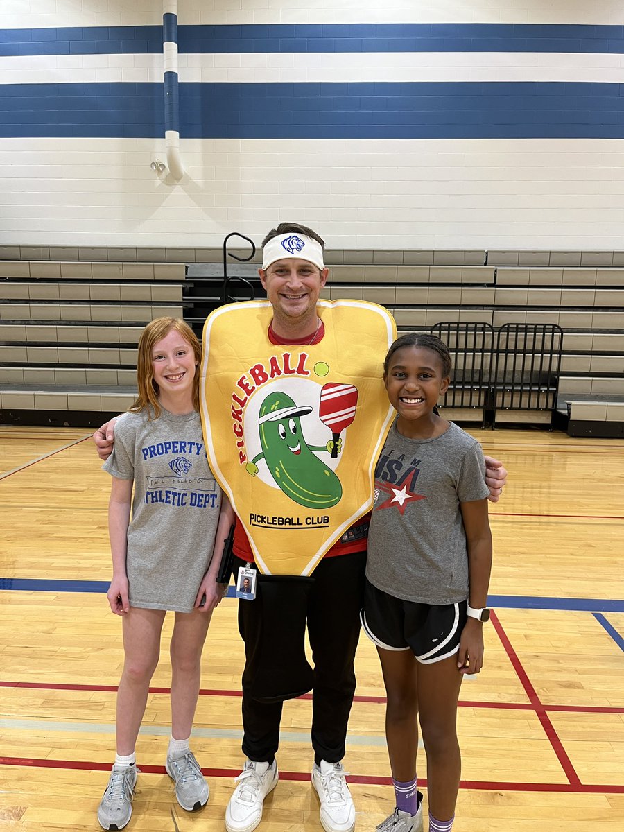 Sarah Ingram tweet media