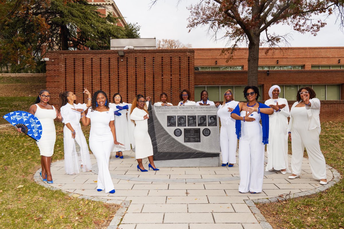 Visualizedbymal's tweet photo. Traveled to Howard University for a line anniversary photoshoot  for the The Fine Ladies of Zeta Phi Beta,  Psi Omega Zeta Chapter (Rochester, New York) Happy 1 Year Zetaversary! #zetaphibeta https://t.co/AObbjhEmtA
