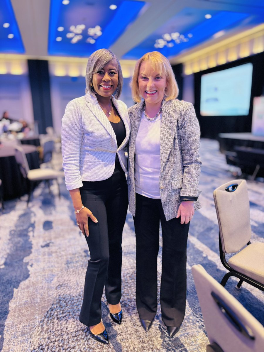 CAC_Updates's tweet image. CAC is proud to join this year's Women in Government Leadership Summit! CAC’s Executive Director, Dr. Le Ondra Clark Harvey, spoke on the Mental Health Epidemic panel, sharing policy solutions to improve access to care. We are grateful for our partners shaping behavioral health!