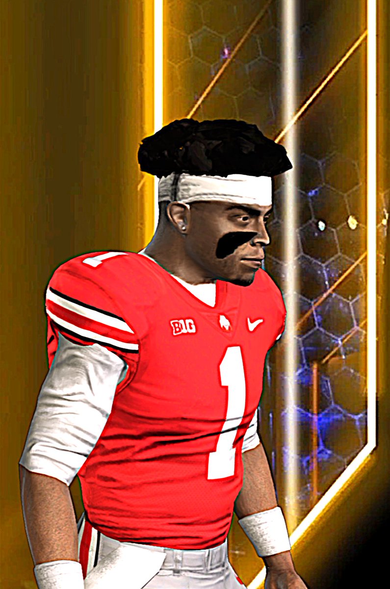 VivaLaPhoenixTV's tweet image. @justnfields #justinfields #madden26 #CFB26 #NFL #ncaarenaissance