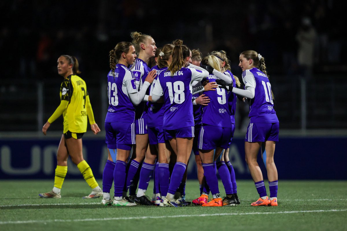 DERBYSIEGER, DERBYSIEGER‼️

#S04 | #S04BVB